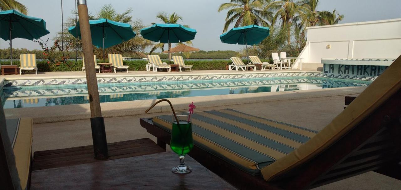 Hotel Katakalousse Yembakana Luaran gambar